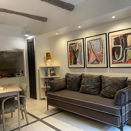 La Calade, Maison De Village جورد المظهر الخارجي الصورة